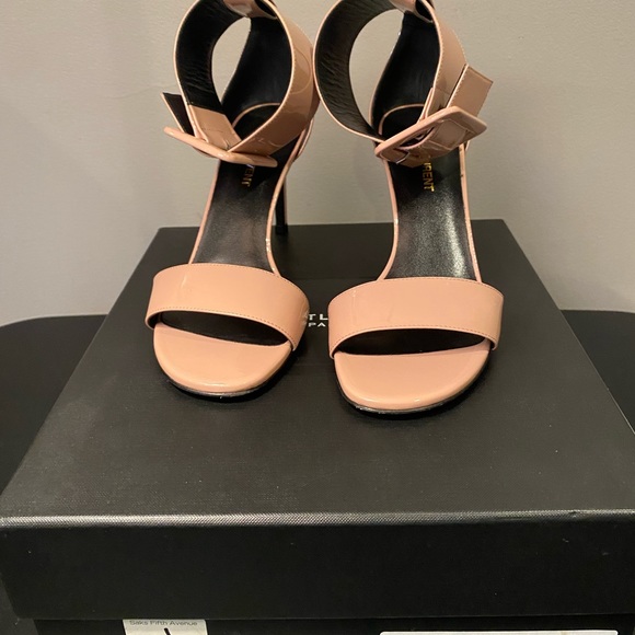 Saint Laurent Vitello Vernice Soft Pink Buckle Sandal show, in box size 37 - Picture 2 of 5